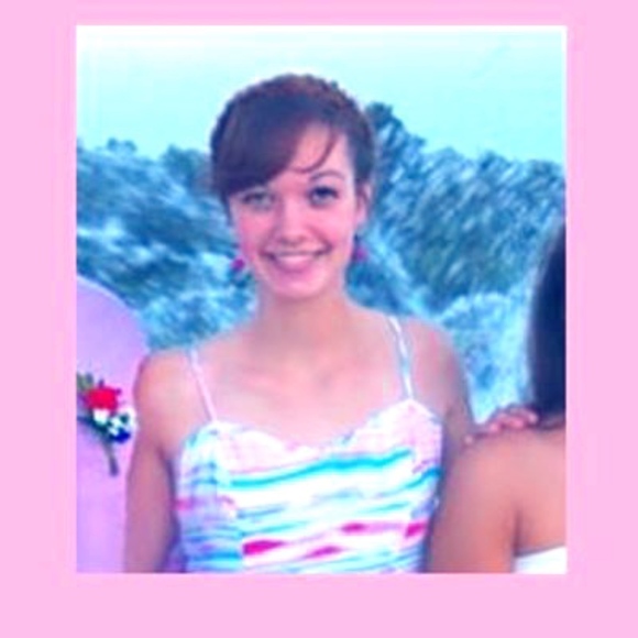 Meet your Posher, Jennifer - Picture 1 of 1